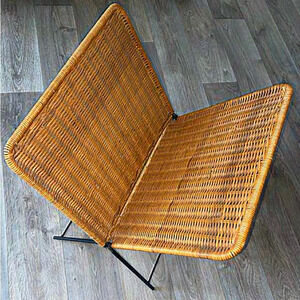 3/75$‎ Vintage foldable Wicker black metal fire place log holder magazine holder